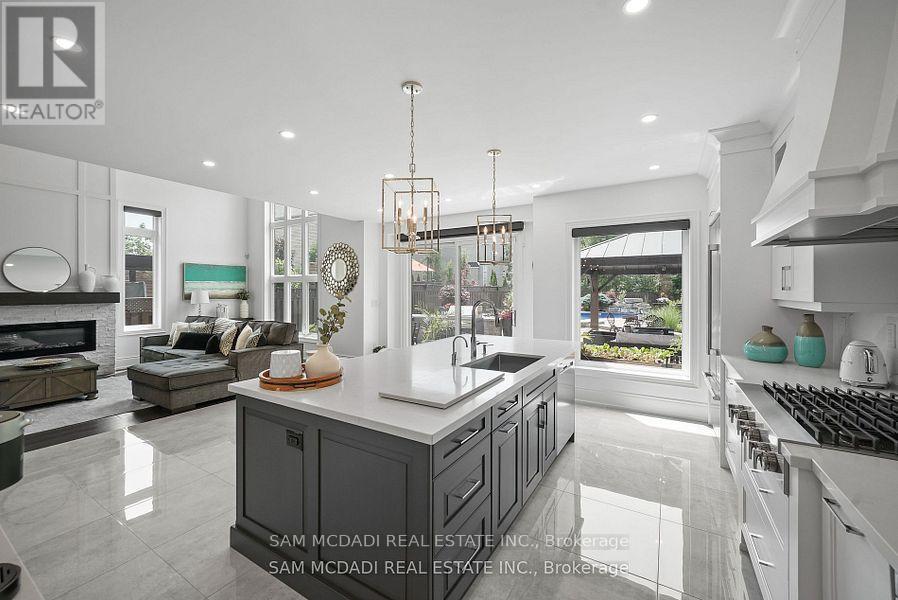 956 Sombrero Way, Mississauga, Ontario  L5W 1S9 - Photo 7 - W12717466