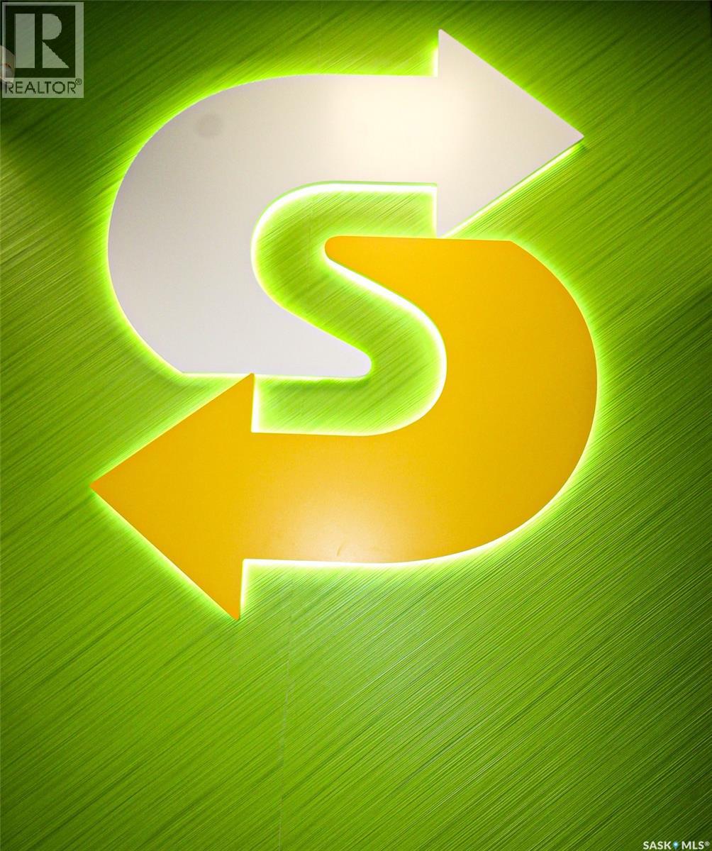 #5 910 3rd Avenue W, Shaunavon, Saskatchewan  S0N 2M0 - Photo 2 - SK027157