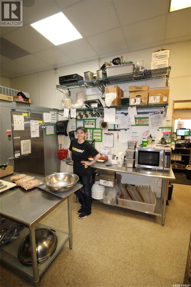 #5 910 3rd Avenue W, Shaunavon, Saskatchewan  S0N 2M0 - Photo 30 - SK027157