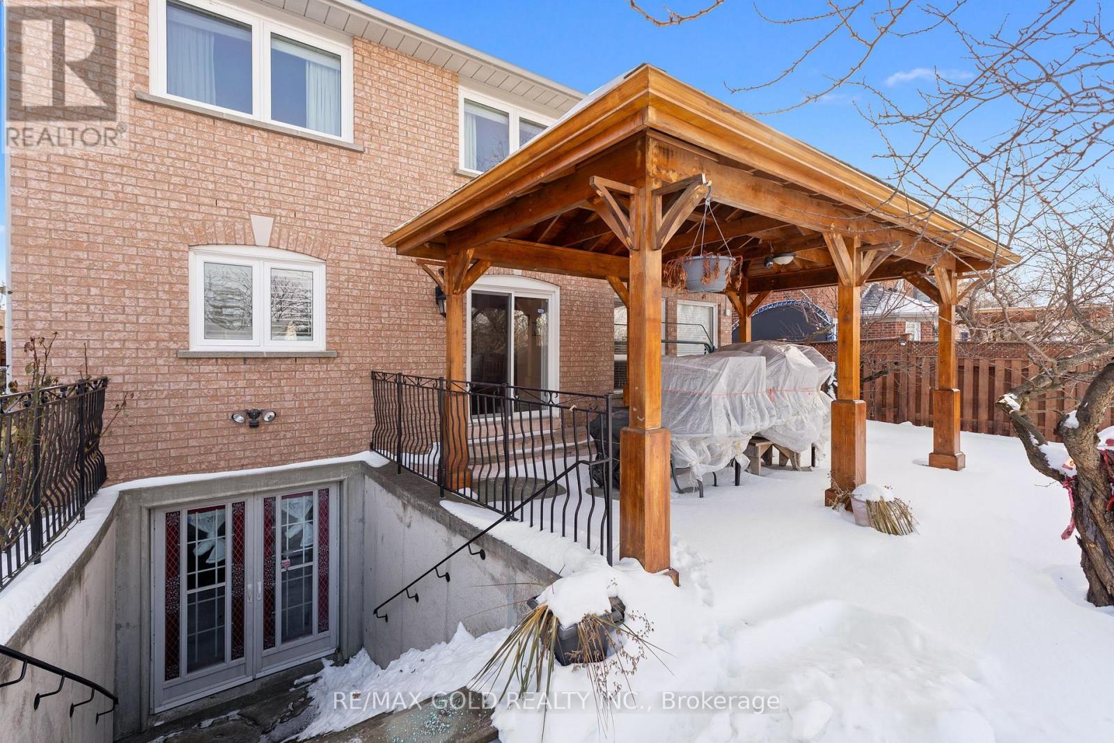 38 Mountainberry Road, Brampton, Ontario  L6R 1J3 - Photo 46 - W12717198