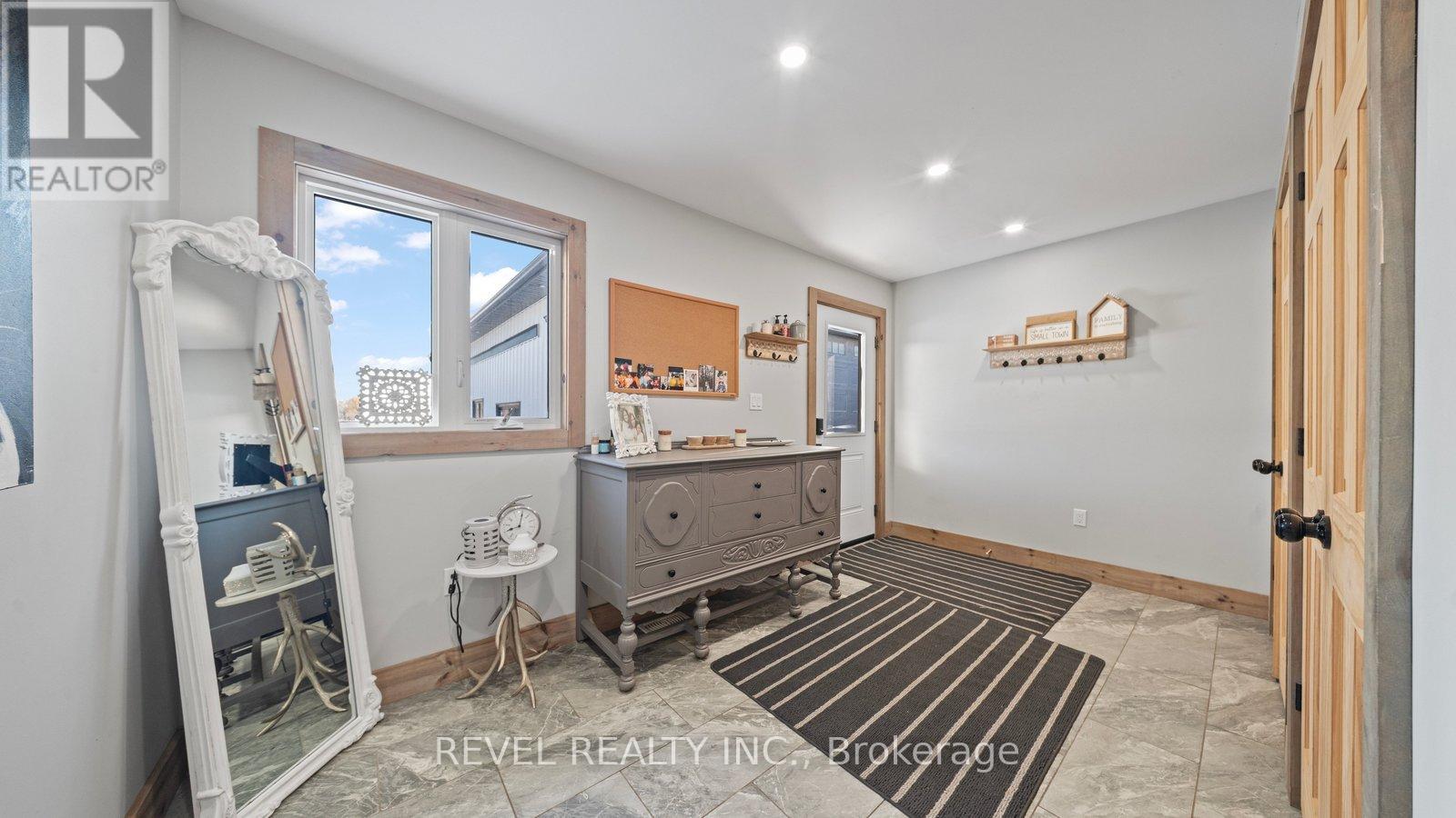 6 Kings Lane, Brant, Ontario  N0E 1R0 - Photo 22 - X12717494