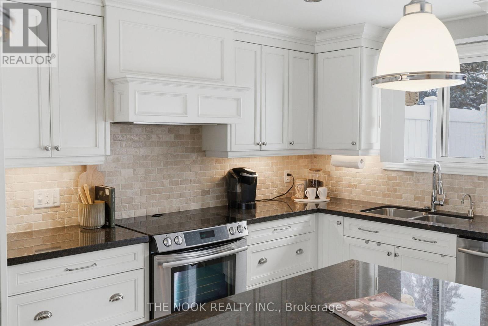 877 Mount Allan Avenue, Oshawa, Ontario  L1J 7M7 - Photo 13 - E12717552