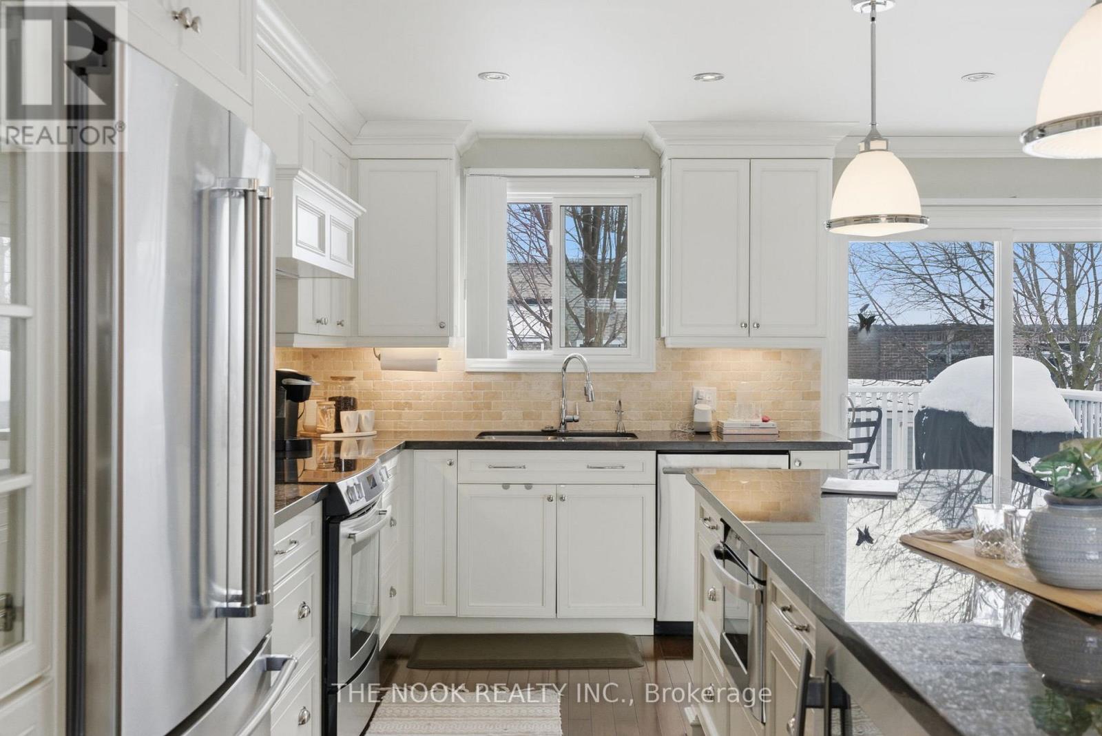 877 Mount Allan Avenue, Oshawa, Ontario  L1J 7M7 - Photo 14 - E12717552