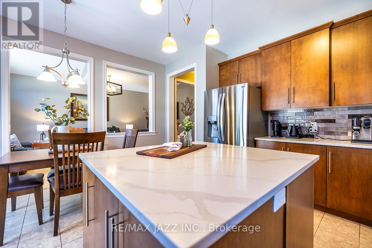 2246 Pindar Crescent, Oshawa, Ontario  L1L 0C6 - Photo 11 - E12717556