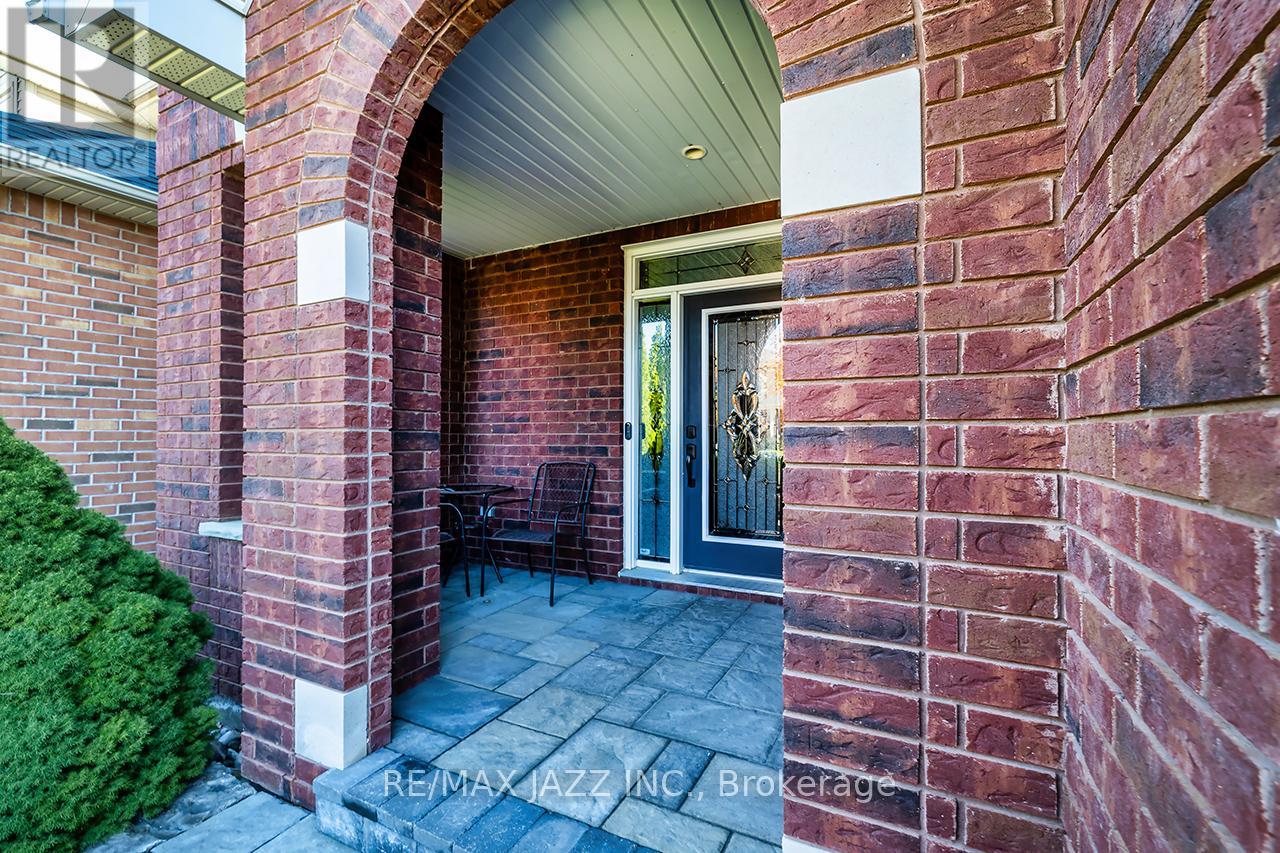 2246 Pindar Crescent, Oshawa, Ontario  L1L 0C6 - Photo 3 - E12717556