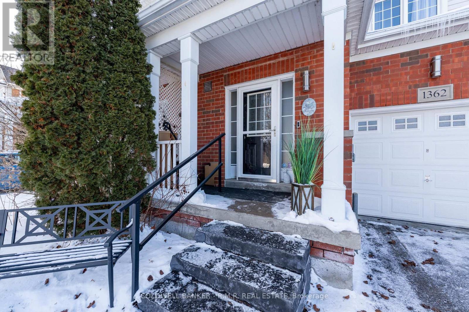 1362 Livesey Court, Oshawa, Ontario  L1K 0G8 - Photo 6 - E12717644