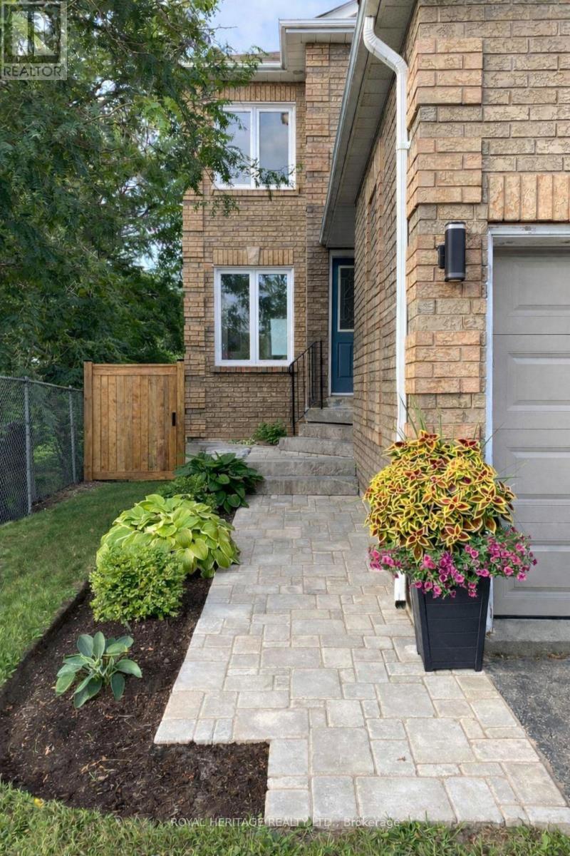 62 John Walter Crescent, Clarington, Ontario  L1E 2W7 - Photo 3 - E12717722