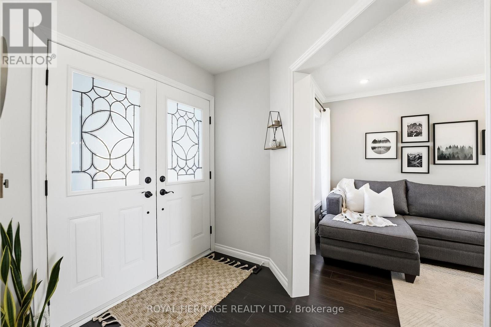 62 John Walter Crescent, Clarington, Ontario  L1E 2W7 - Photo 4 - E12717722