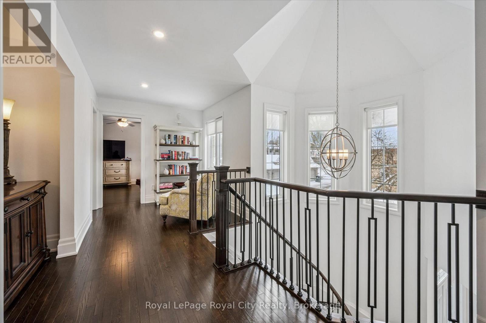 11 - 25 Manor Park Crescent, Guelph, Ontario  N1G 1A2 - Photo 18 - X12717590