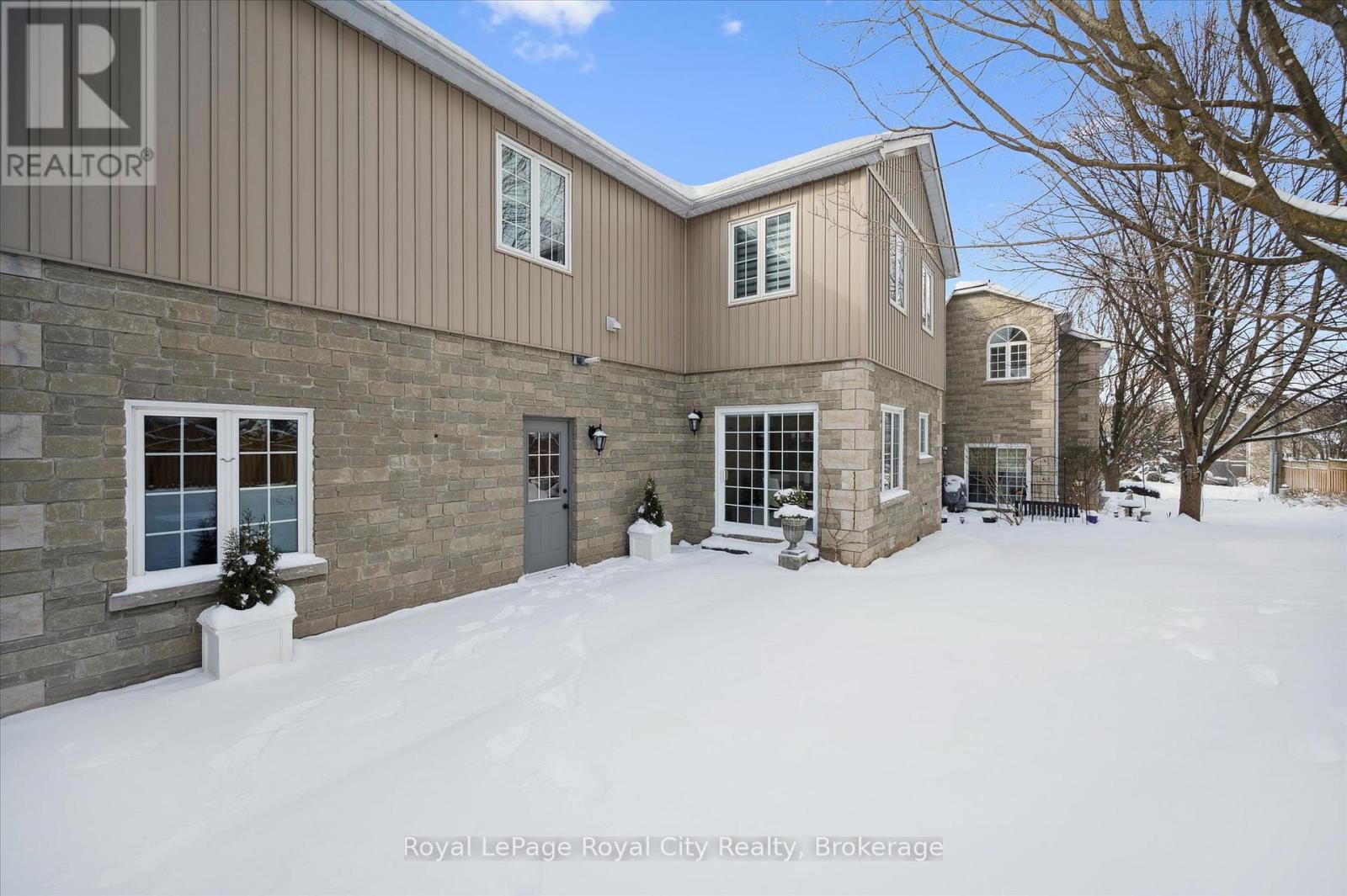 11 - 25 Manor Park Crescent, Guelph, Ontario  N1G 1A2 - Photo 36 - X12717590