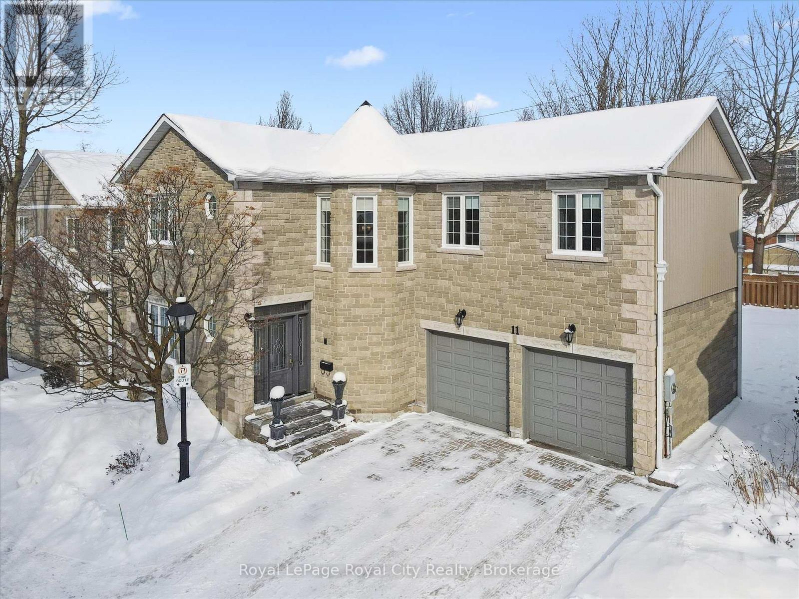 11 - 25 Manor Park Crescent, Guelph, Ontario  N1G 1A2 - Photo 37 - X12717590