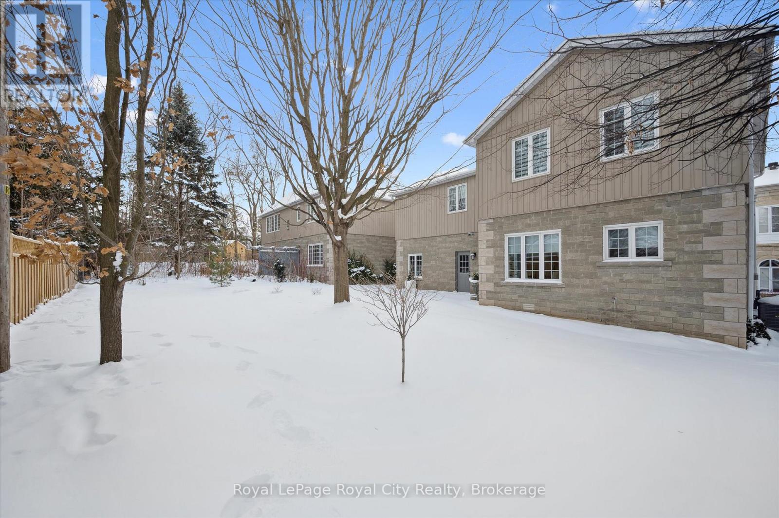 11 - 25 Manor Park Crescent, Guelph, Ontario  N1G 1A2 - Photo 38 - X12717590