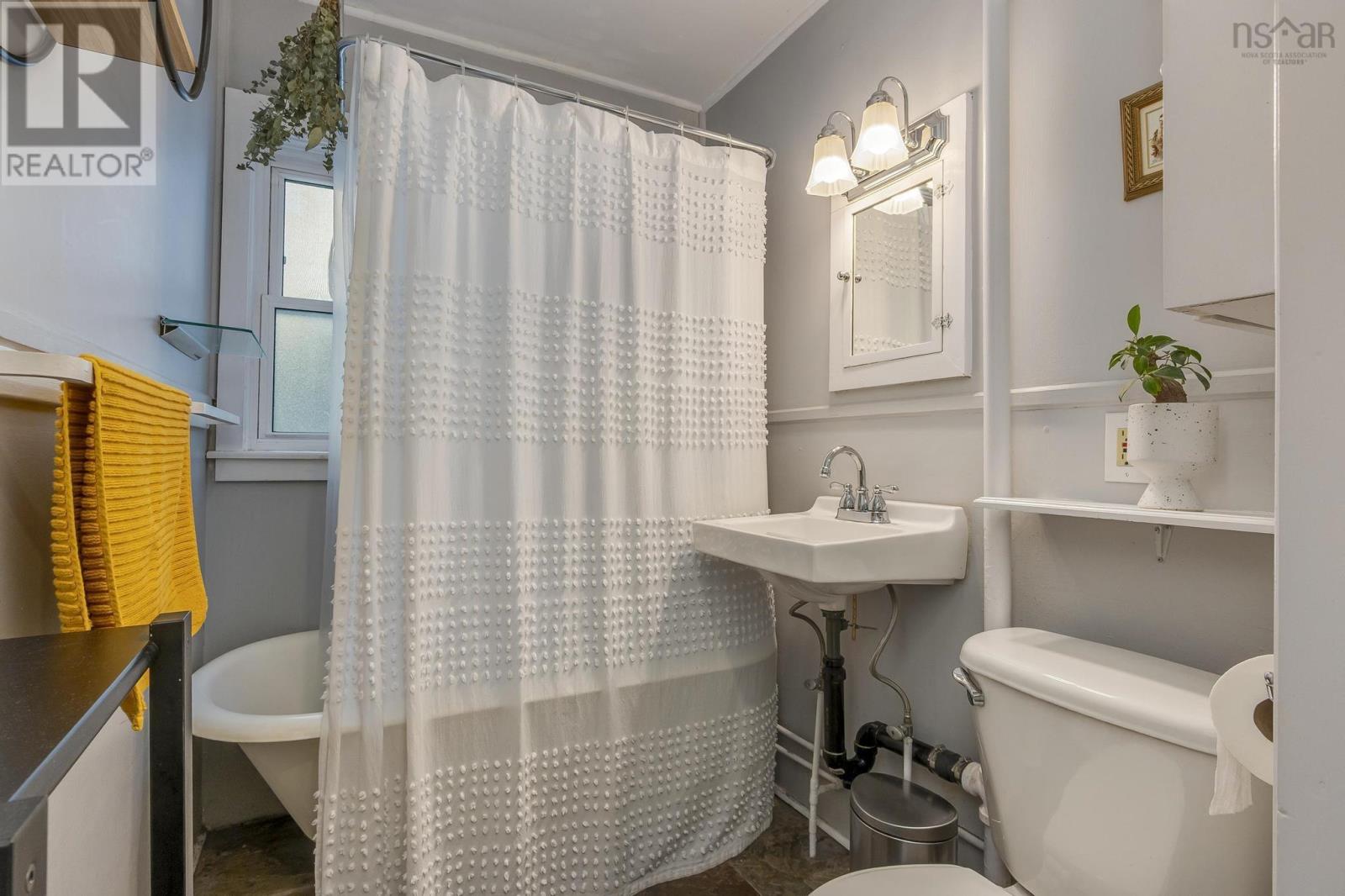 5367 Vestry Street, Halifax, Nova Scotia  B3K 2P2 - Photo 29 - 202601246