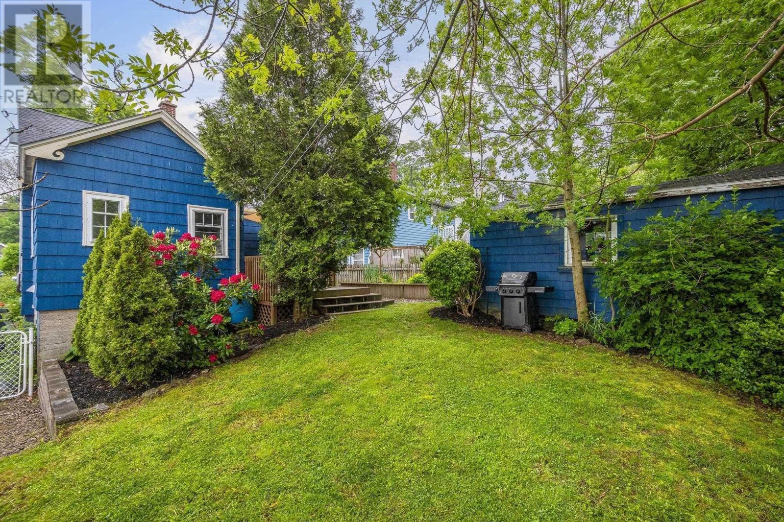 5367 Vestry Street, Halifax, Nova Scotia  B3K 2P2 - Photo 3 - 202601246