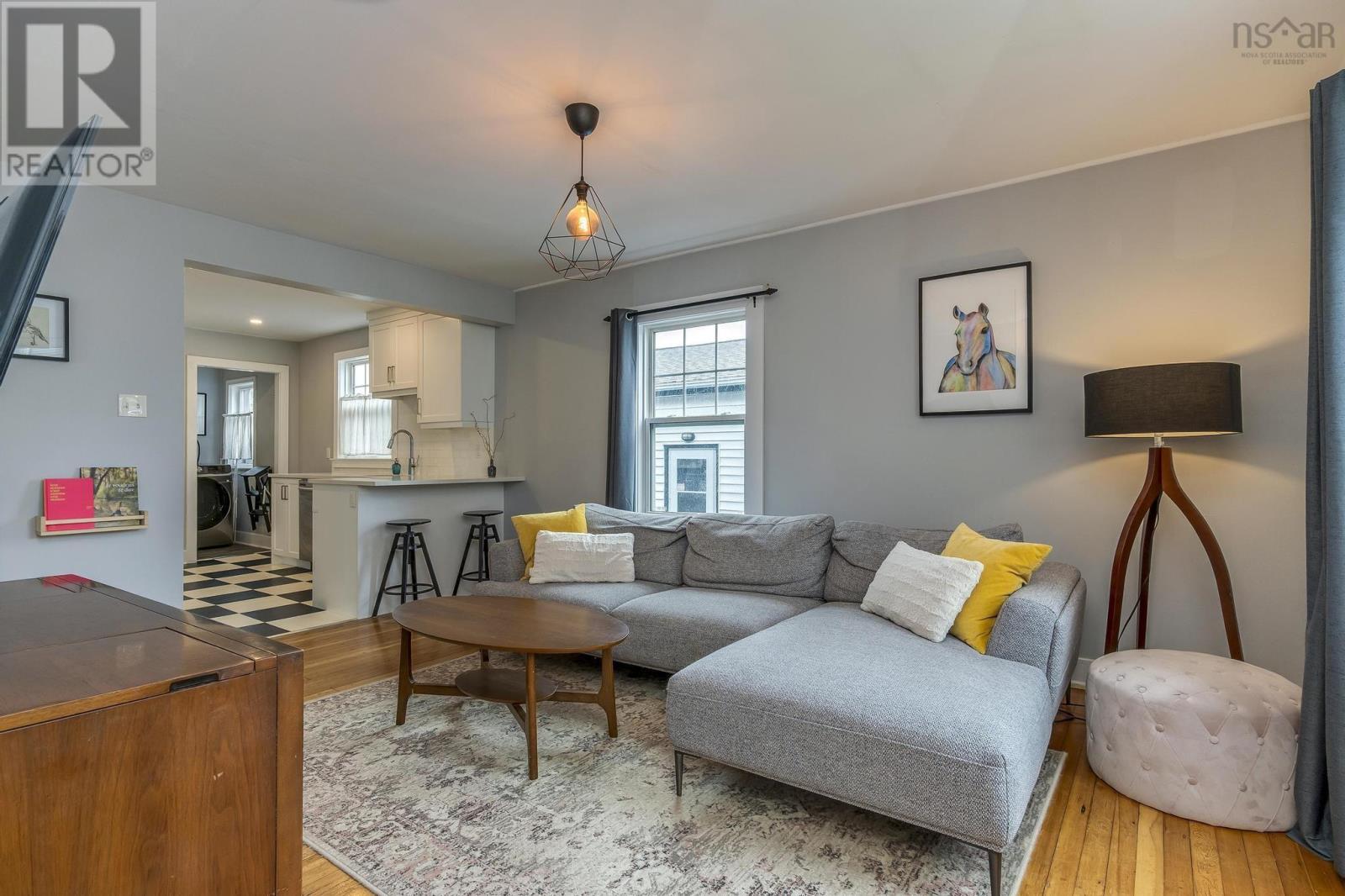 5367 Vestry Street, Halifax, Nova Scotia  B3K 2P2 - Photo 5 - 202601246