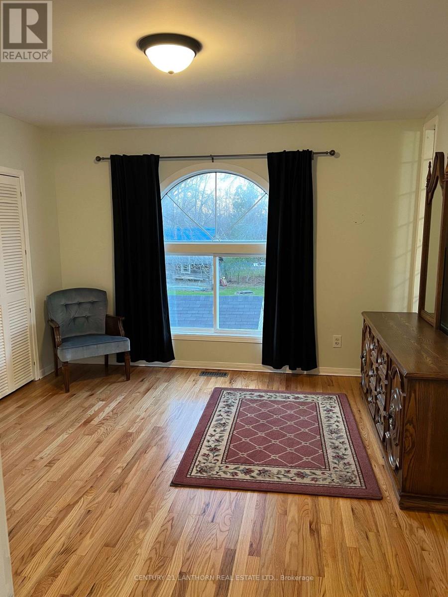 735 County Rd 28 Road, Prince Edward County, Ontario  K8N 4Z7 - Photo 9 - X12717628