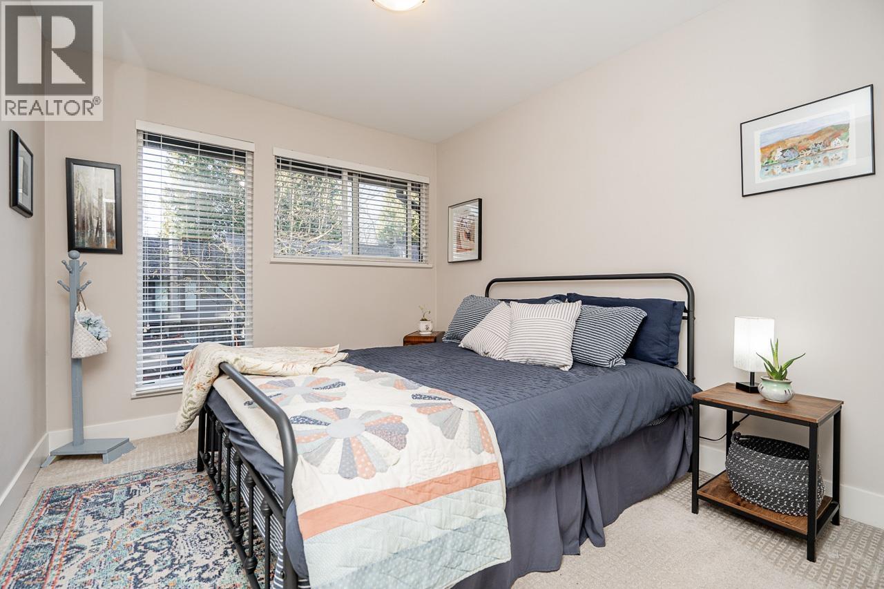 4590 Elmgrove Drive, Burnaby, British Columbia  V5G 3Y8 - Photo 18 - R3081103