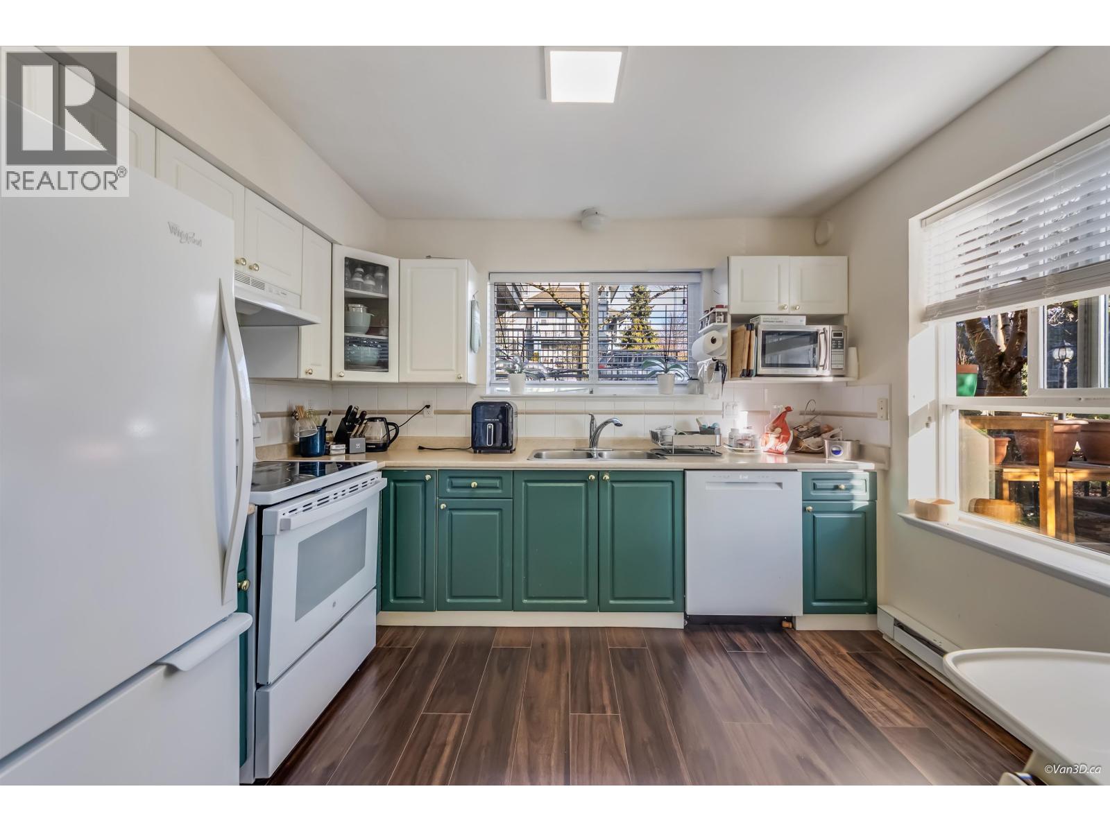 101 202 Mowat Street, New Westminster, British Columbia  V3M 4B2 - Photo 14 - R3081185