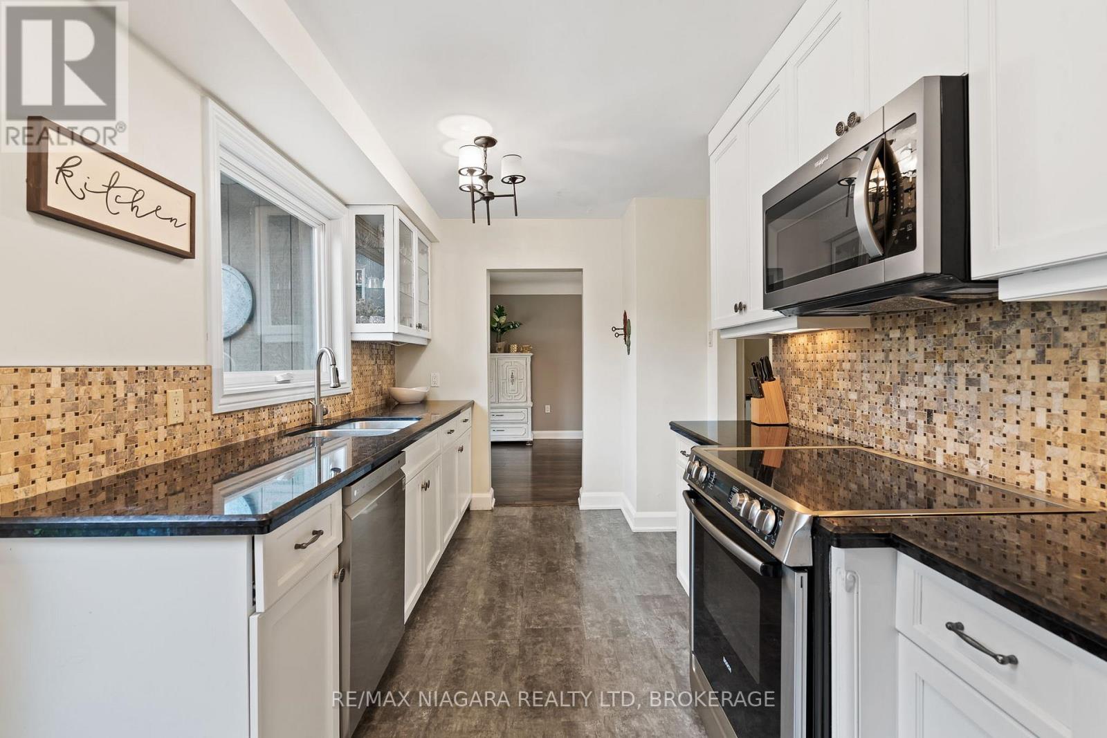 131 Glenwood Drive, St. Catharines, Ontario  L2R 4C9 - Photo 15 - X12715298