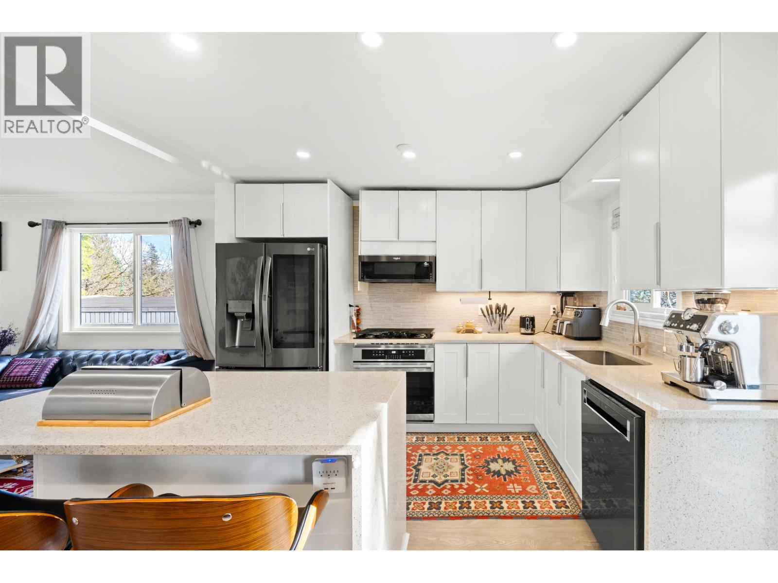 2333 Kirkstone Road, North Vancouver, British Columbia  V7J 3M1 - Photo 8 - R3080515