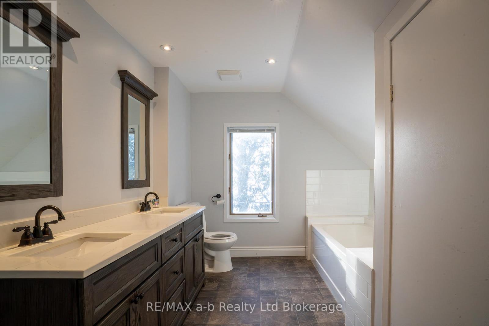 312895 Dereham Line, South-West Oxford, Ontario  N0J 1N0 - Photo 19 - X12717750