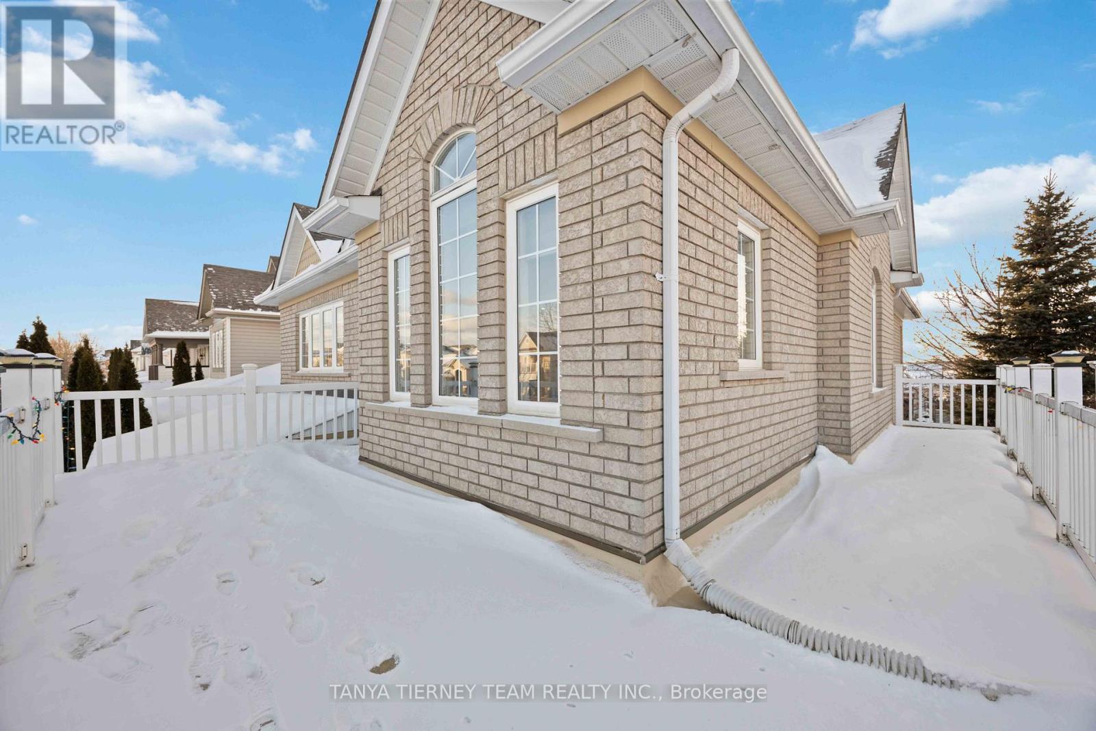 101 Tunney Place, Whitby, Ontario  L1M 2G4 - Photo 32 - E12715124