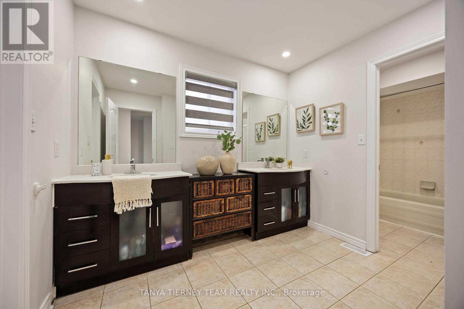 101 Tunney Place, Whitby, Ontario  L1M 2G4 - Photo 35 - E12715124