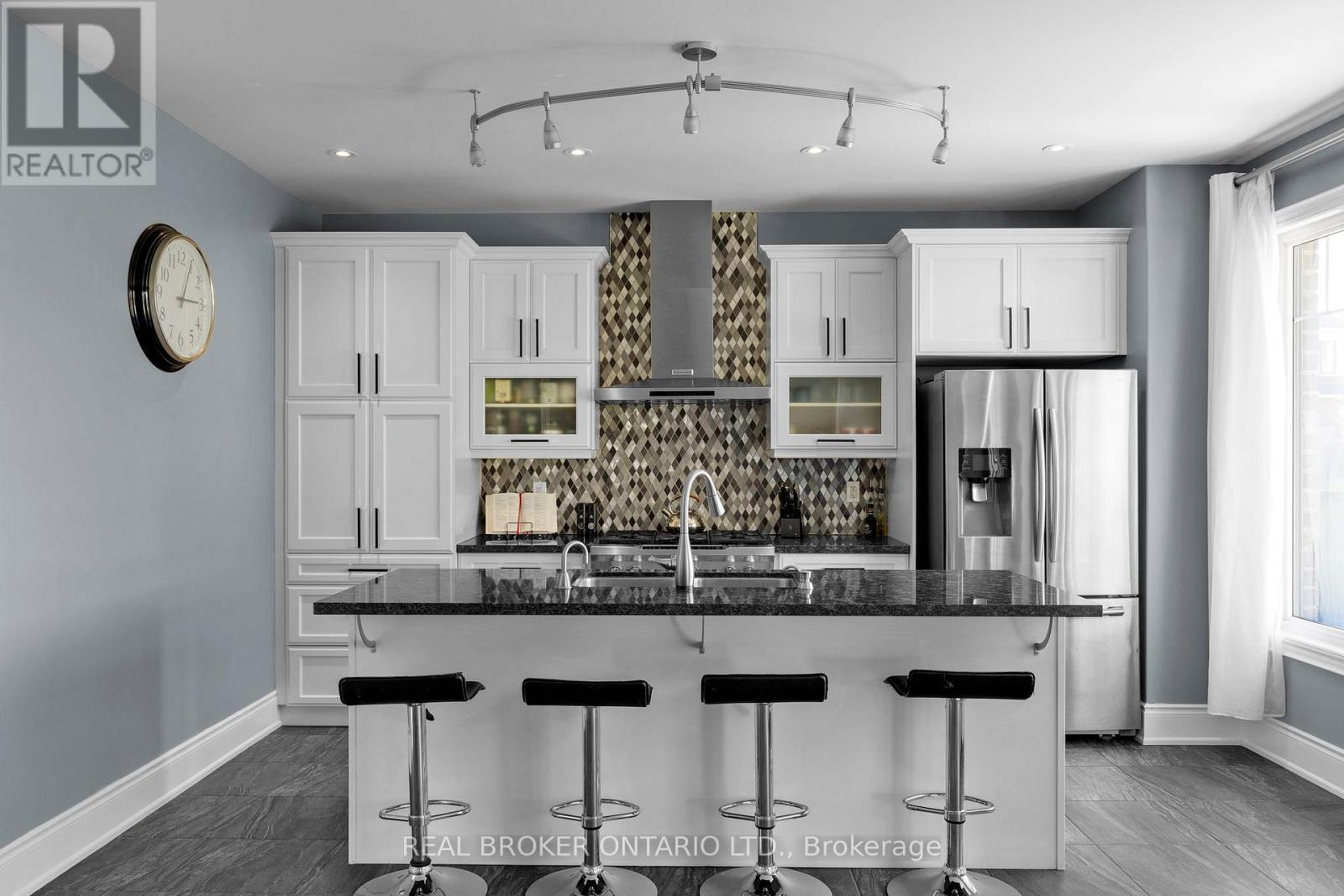 3032 Monarch Drive, Orillia, Ontario  L3V 8K3 - Photo 13 - S12557740