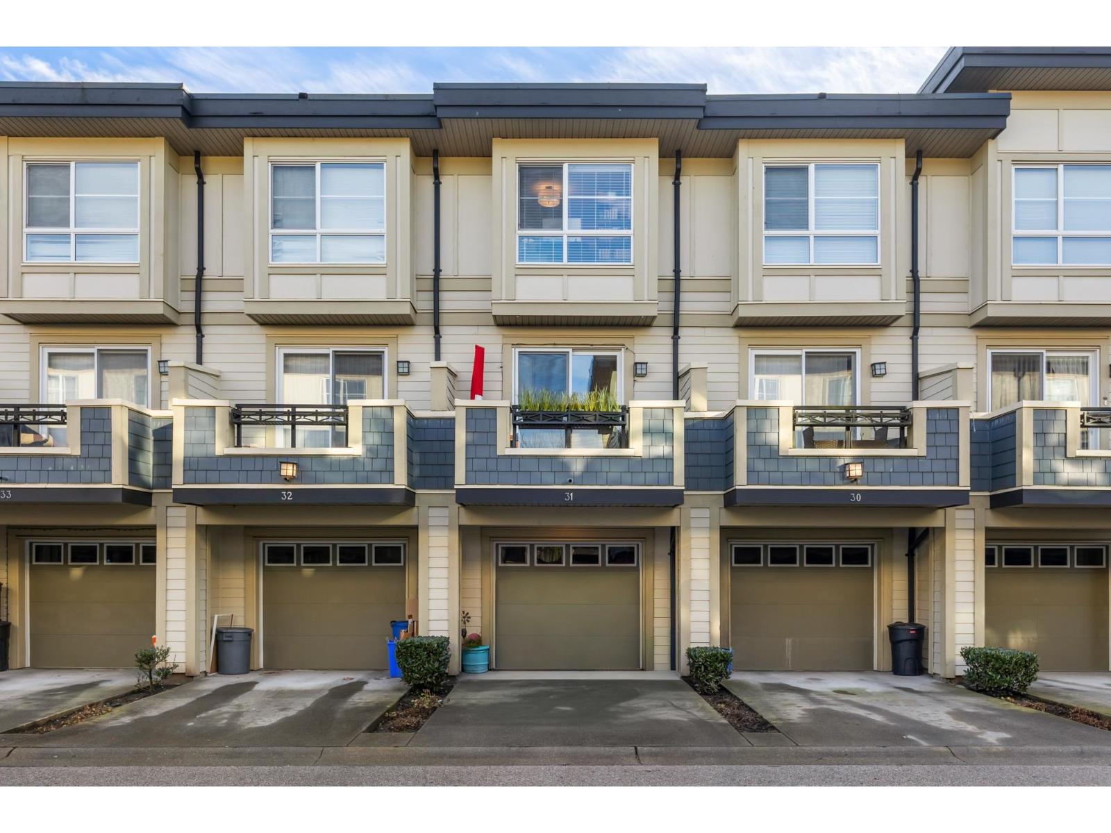 31 19477 72A AVENUE, Surrey, British Columbia