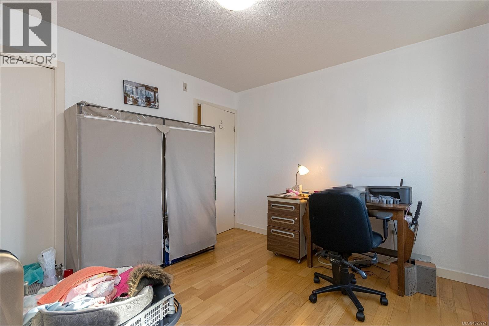 405 3800 Quadra St, Saanich, British Columbia  V8X 1H8 - Photo 18 - 1023721