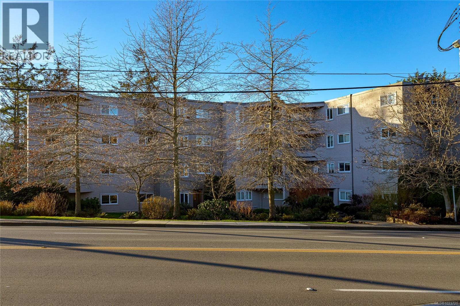 405 3800 Quadra St, Saanich, British Columbia  V8X 1H8 - Photo 22 - 1023721