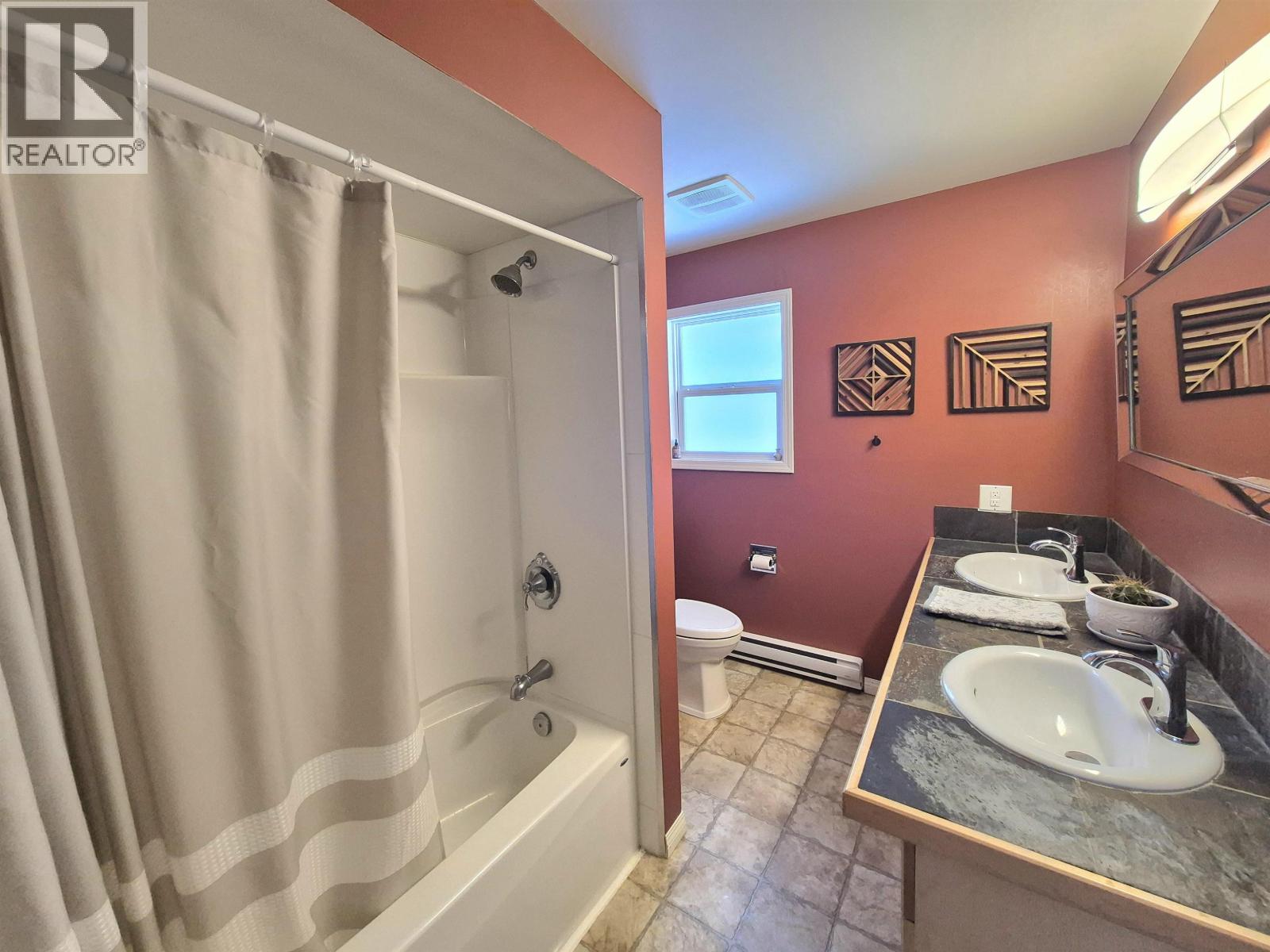 4765 Chilcotin Crescent, 108 Mile Ranch, British Columbia  V0K 2Z0 - Photo 18 - R3081823