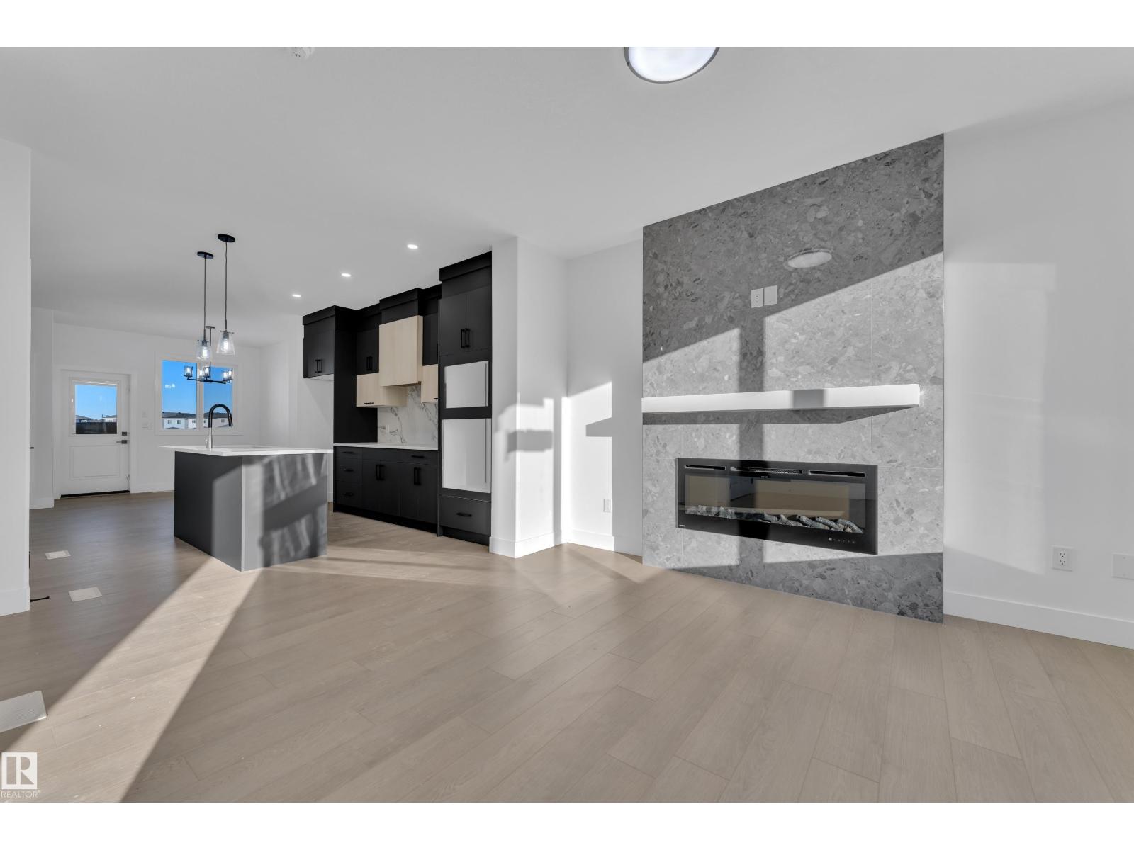 283 Munn Wy, Leduc, Alberta  T9E 1V1 - Photo 5 - E4470646