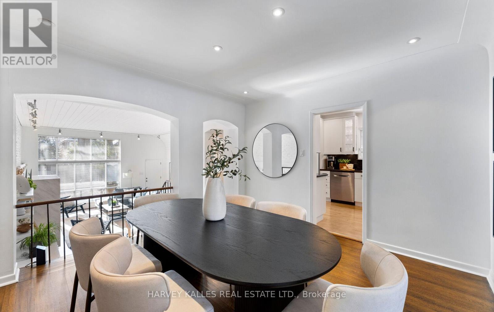 565 Briar Hill Avenue, Toronto, Ontario  M5N 1N1 - Photo 13 - C12717600