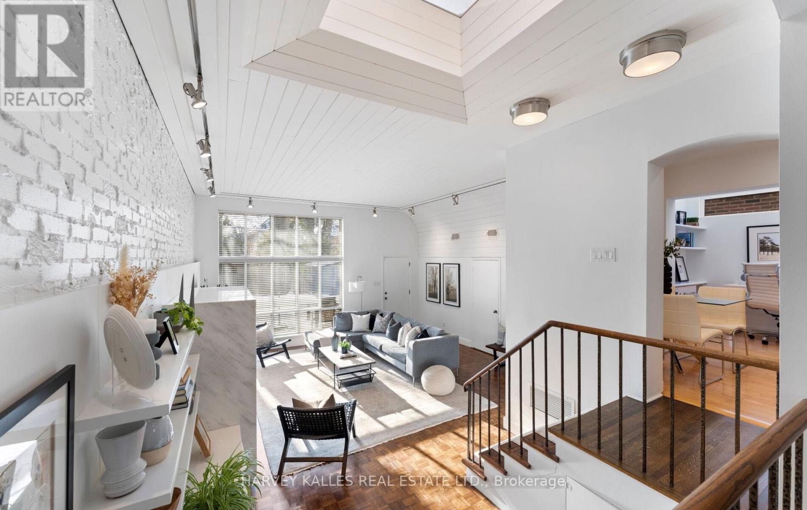 565 Briar Hill Avenue, Toronto, Ontario  M5N 1N1 - Photo 22 - C12717600