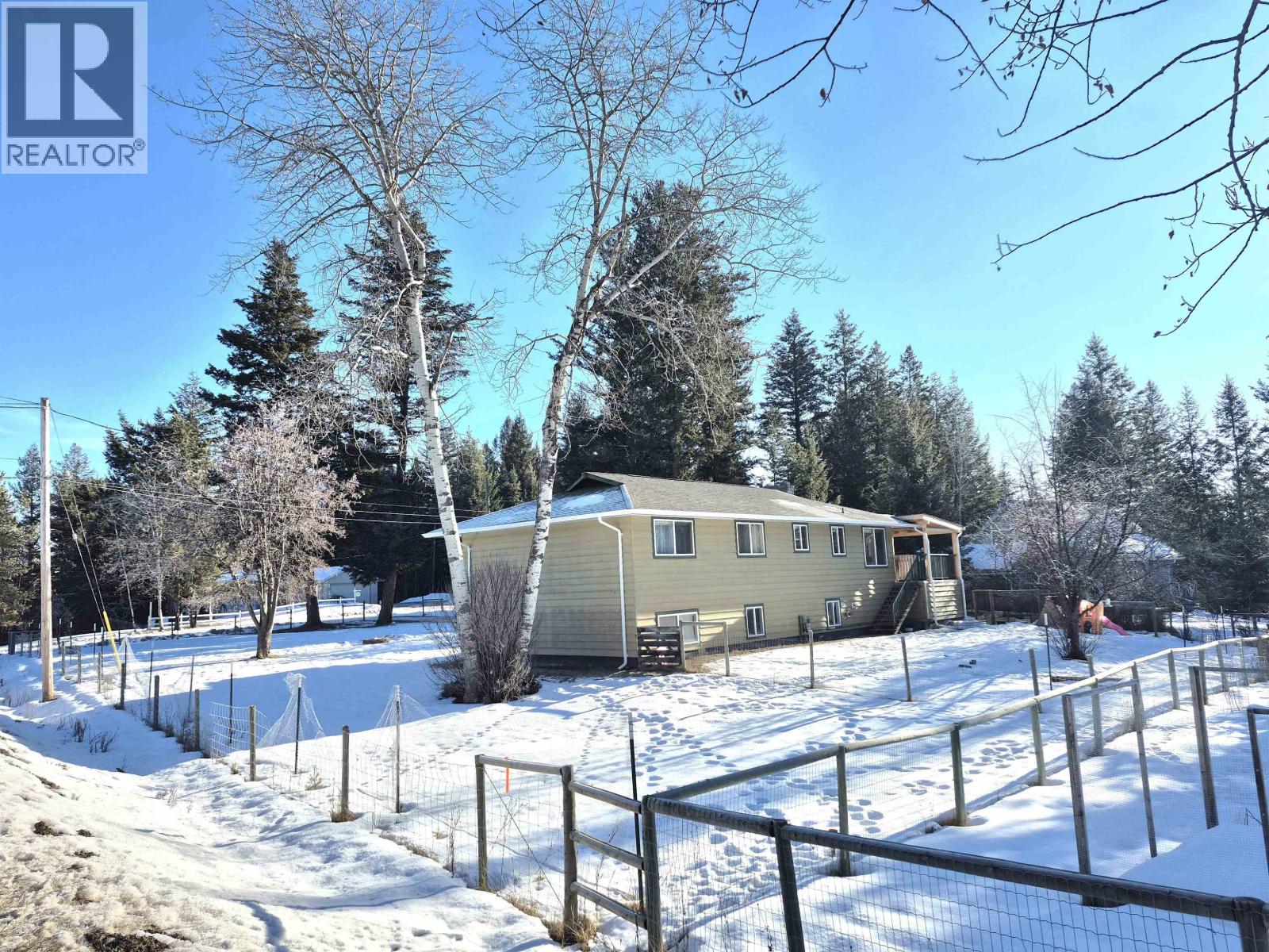 4765 Chilcotin Crescent, 108 Mile Ranch, British Columbia  V0K 2Z0 - Photo 36 - R3081823