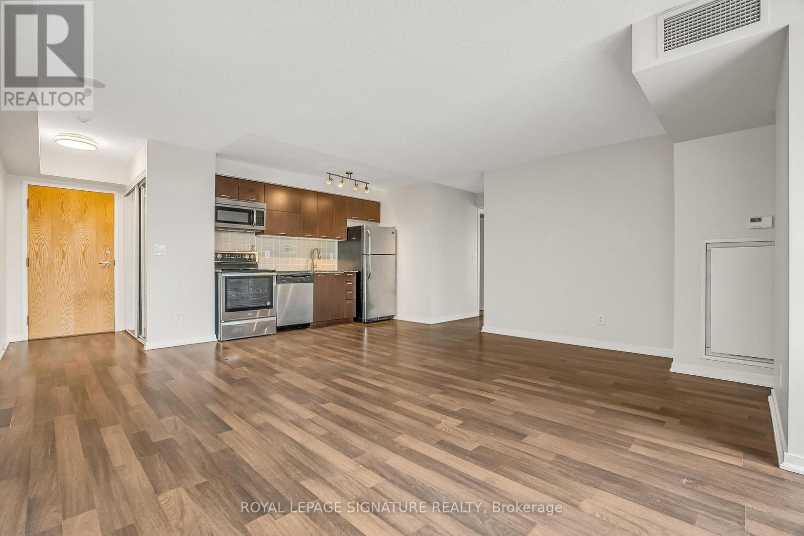 507 - 38 Joe Shuster Way, Toronto, Ontario  M6K 0A5 - Photo 9 - C12717608