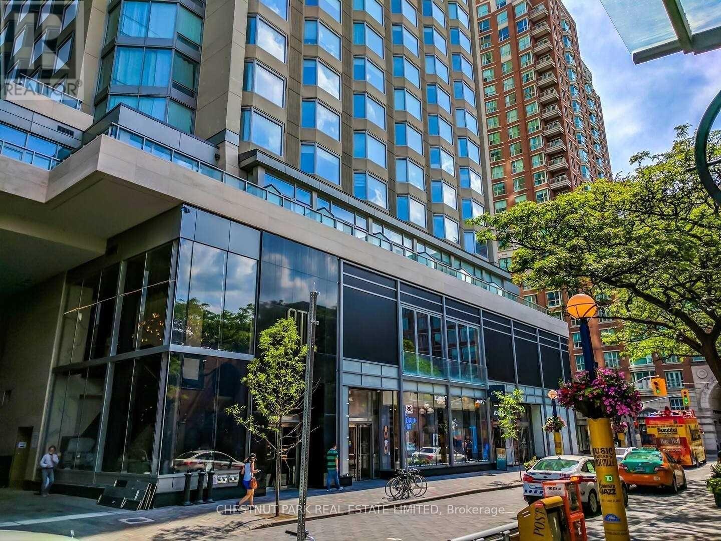 2817 - 155 Yorkville Avenue, Toronto, Ontario  M5R 0B4 - Photo 17 - C12717668