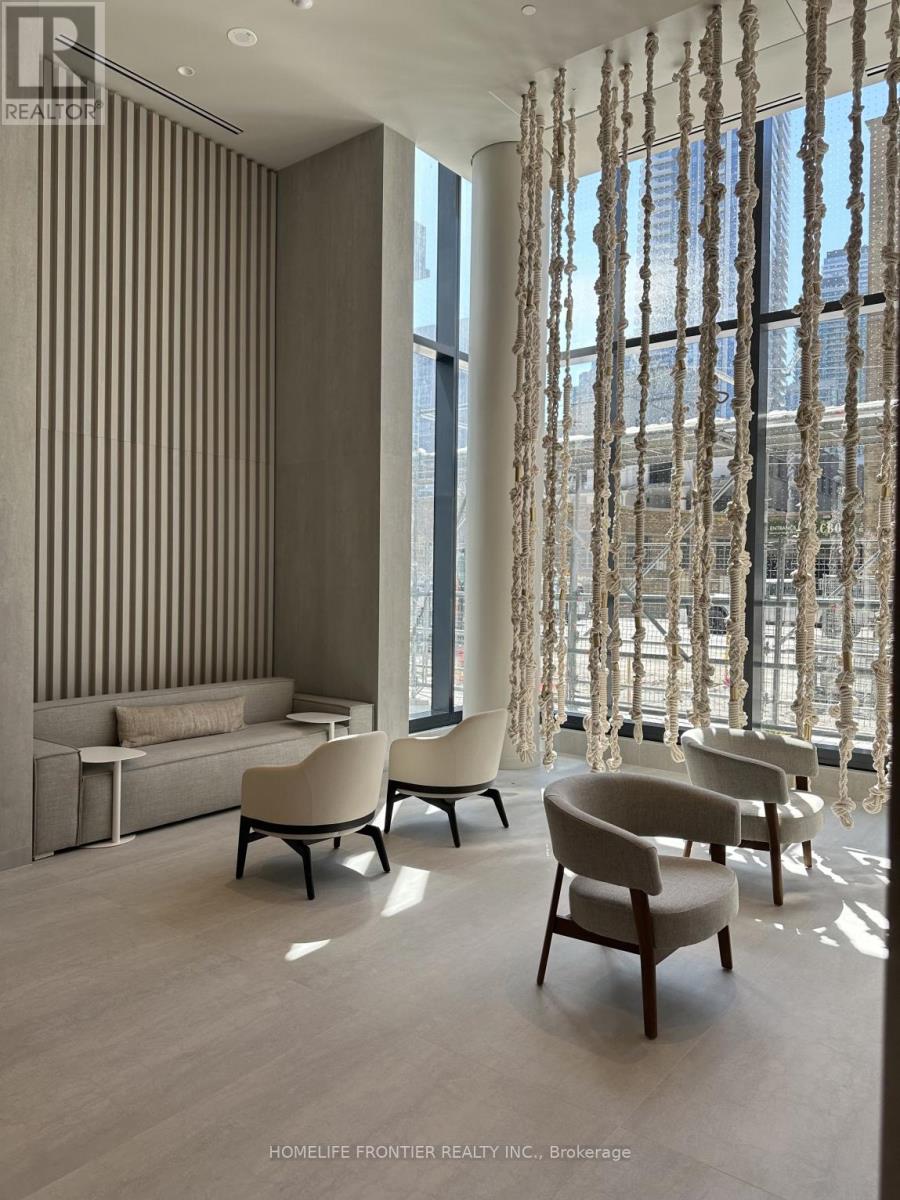 2010 - 55 Cooper Street, Toronto, Ontario  M5E 0G1 - Photo 2 - C12717674