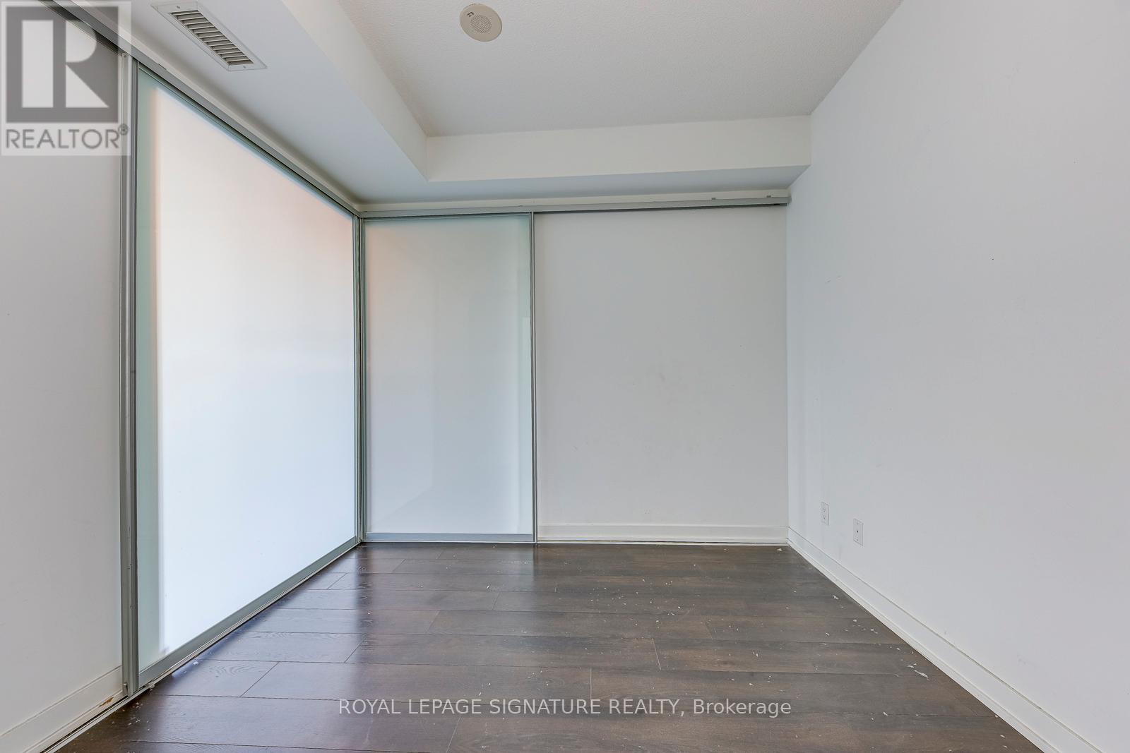 1901 - 20 Bruyeres Mews, Toronto, Ontario  M5V 0G8 - Photo 17 - C12717702