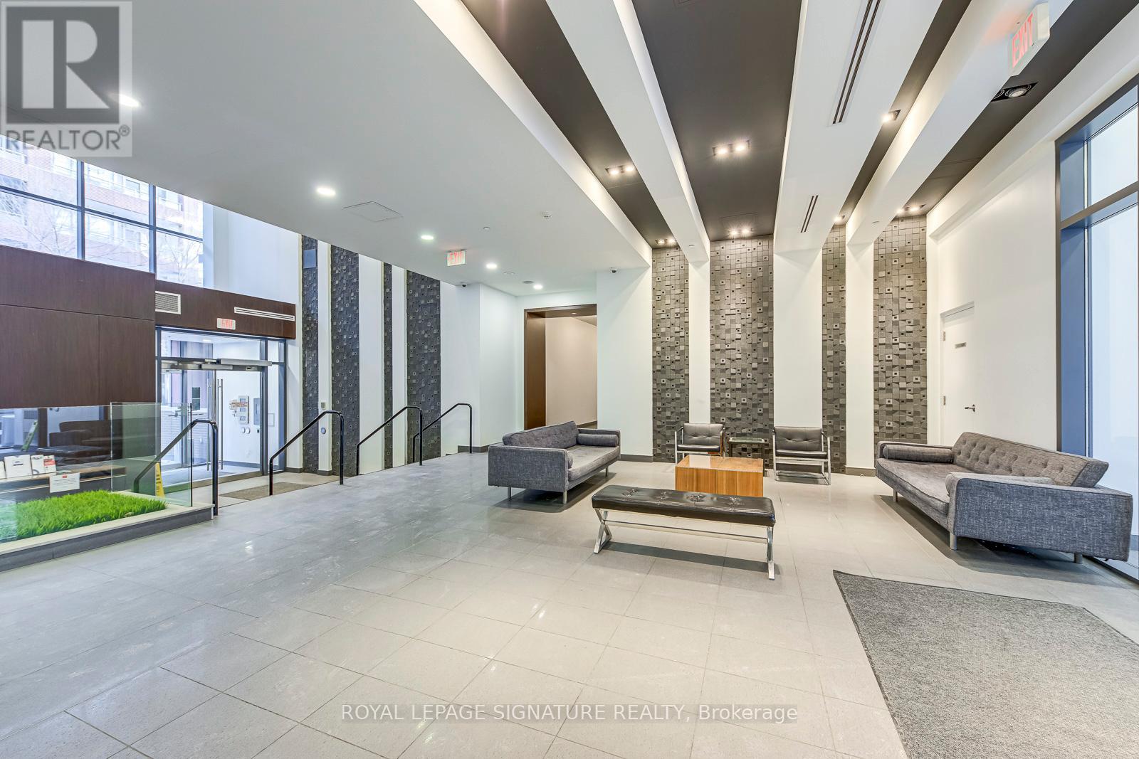 1901 - 20 Bruyeres Mews, Toronto, Ontario  M5V 0G8 - Photo 22 - C12717702