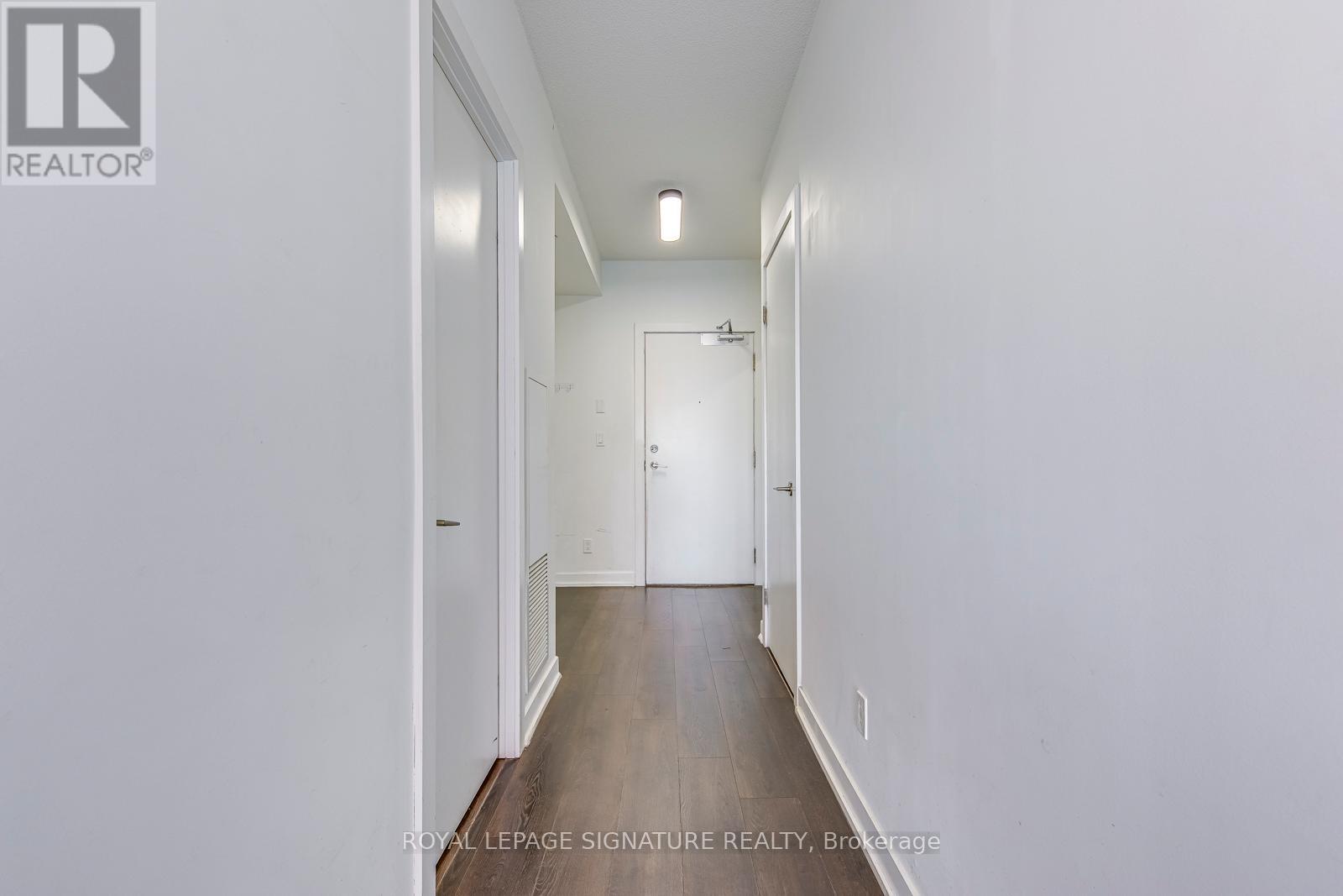 1901 - 20 Bruyeres Mews, Toronto, Ontario  M5V 0G8 - Photo 7 - C12717702