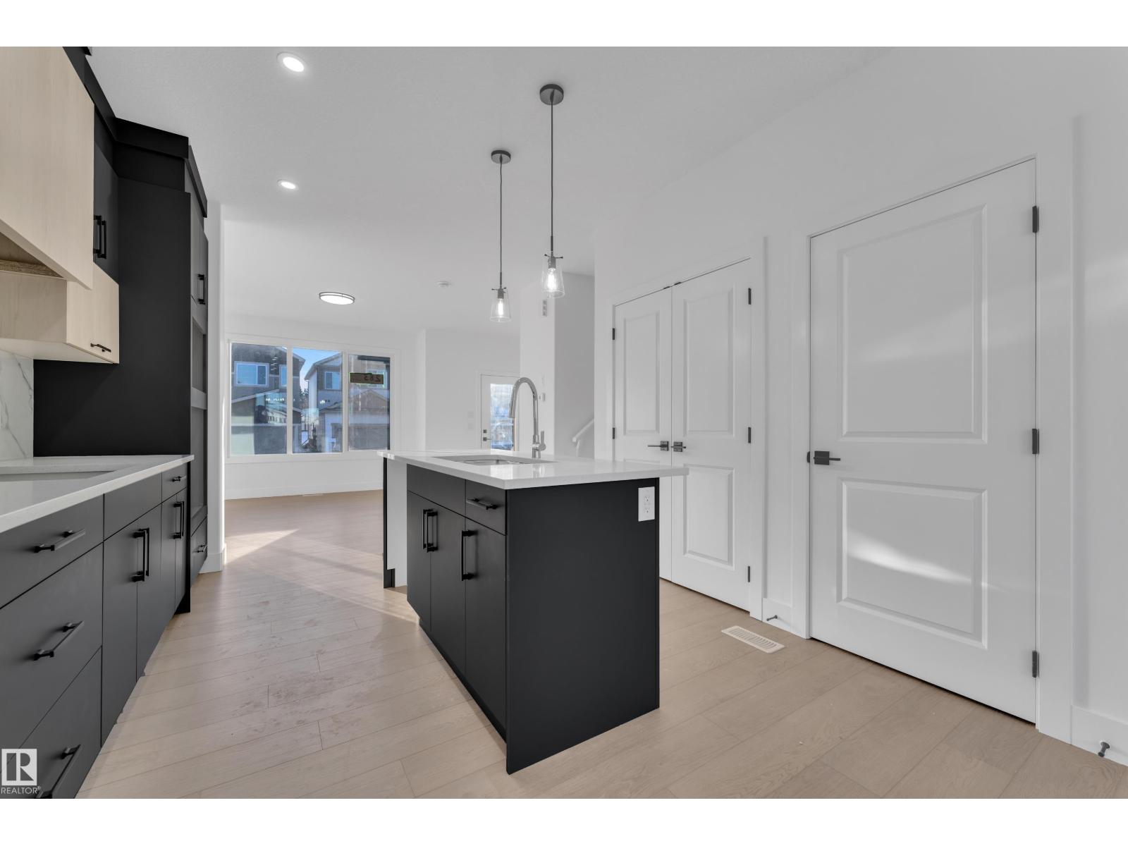 283 Munn Wy, Leduc, Alberta  T9E 1V1 - Photo 11 - E4470646