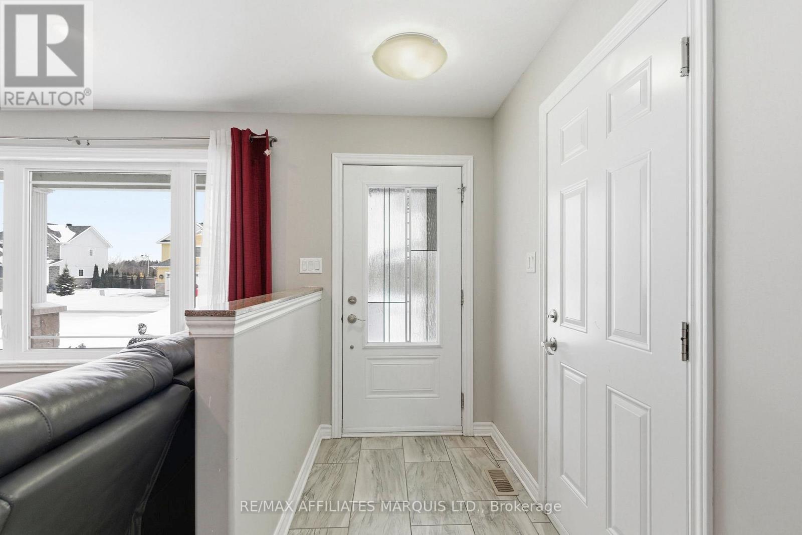 50 Jim Brownell Boulevard, South Stormont, Ontario  K0C 1P0 - Photo 2 - X12717684