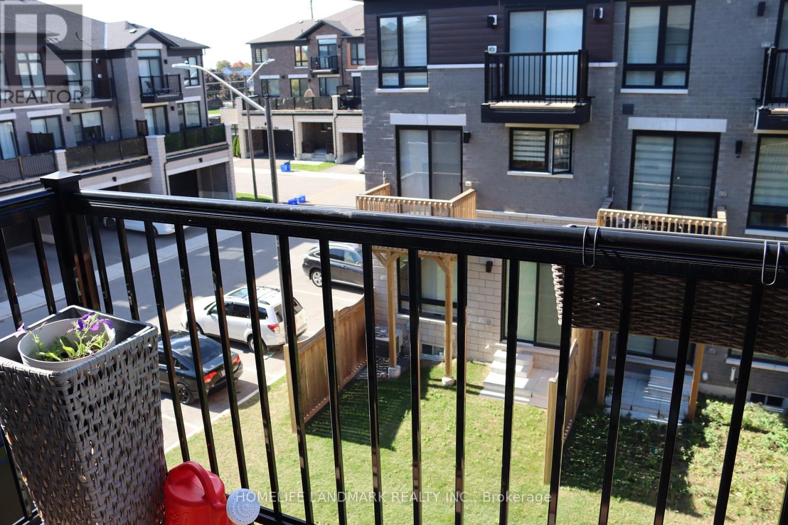 42 Lake Trail Way, Whitby, Ontario  L1M 0M3 - Photo 3 - E12717532