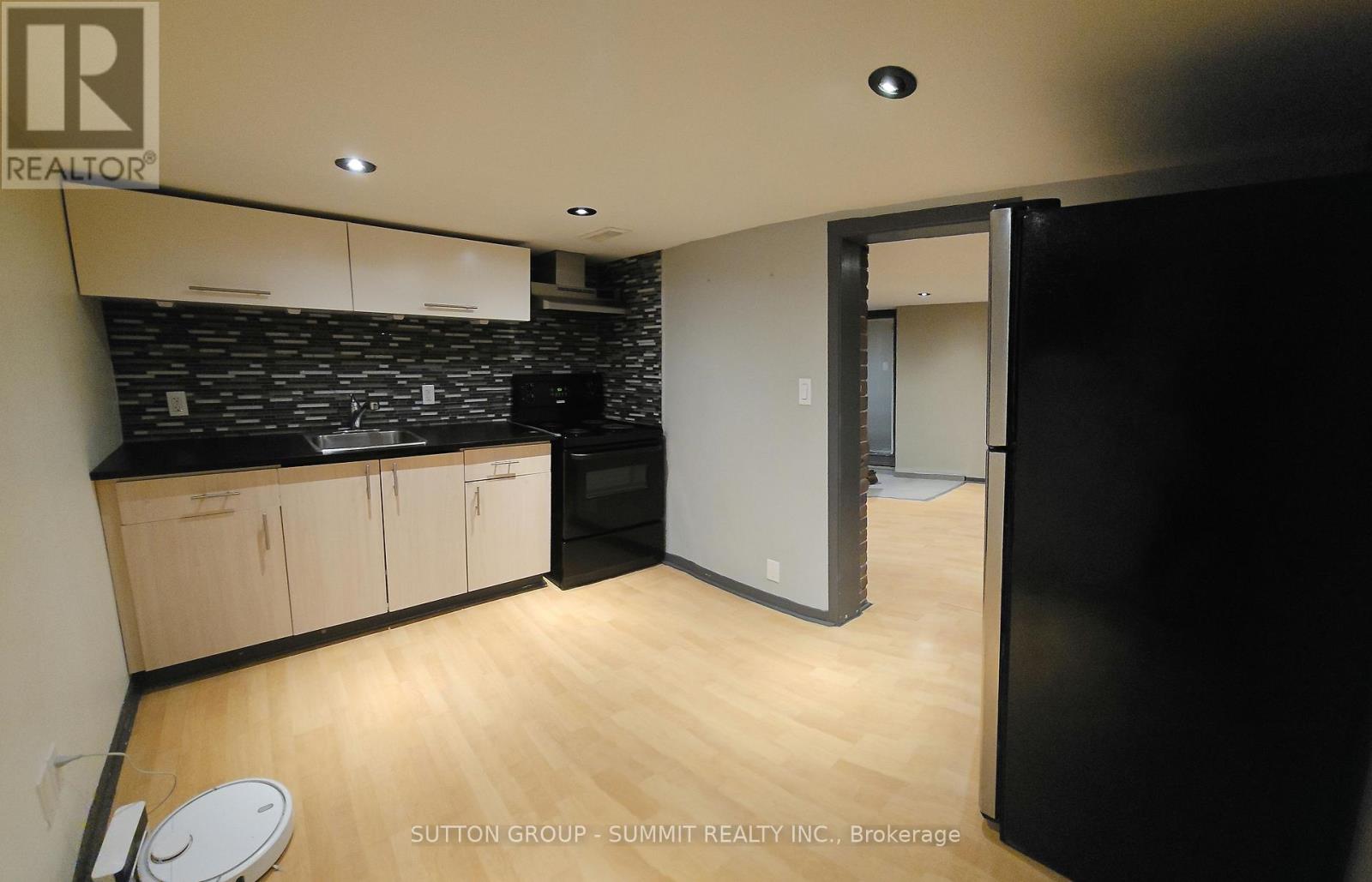 Lower - 1 Columbine Avenue, Toronto, Ontario  M4L 1P2 - Photo 2 - E12717586