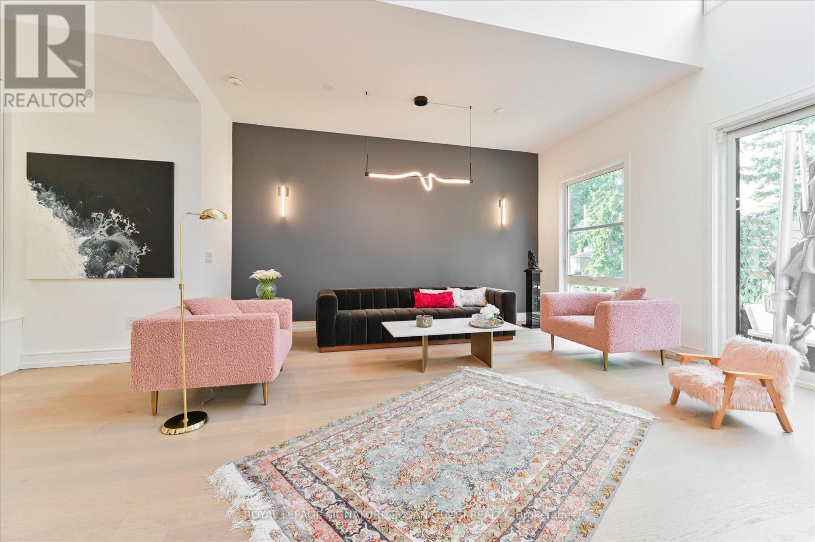 36 Glenshaw Crescent, Toronto, Ontario  M4B 2C9 - Photo 7 - E12717596