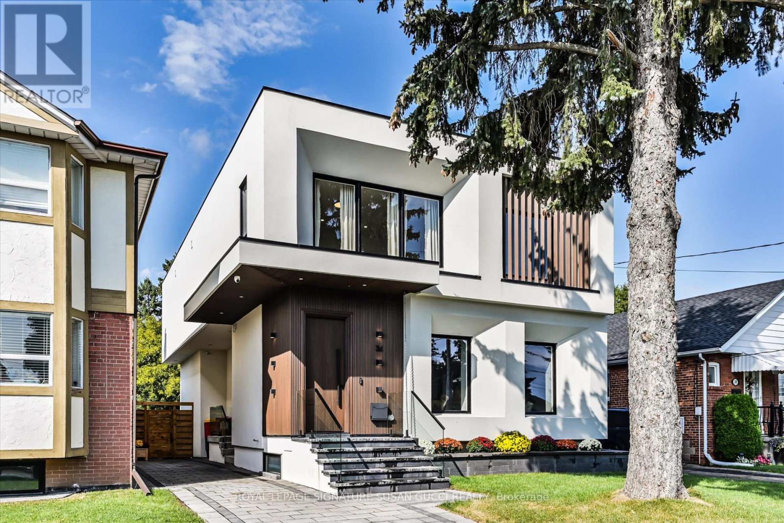 36 GLENSHAW CRESCENT, Toronto, Ontario