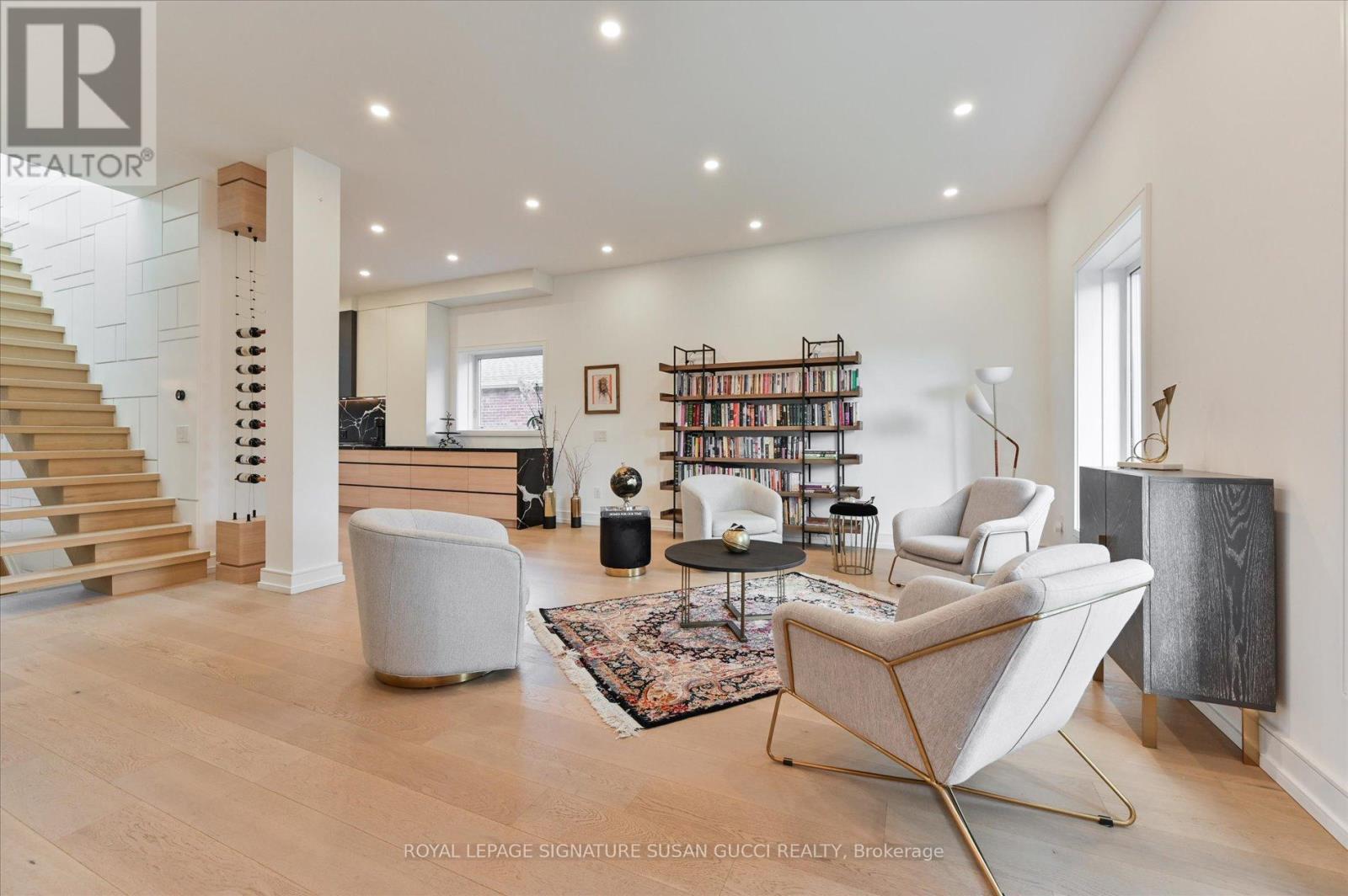 36 Glenshaw Crescent, Toronto, Ontario  M4B 2C9 - Photo 4 - E12717634