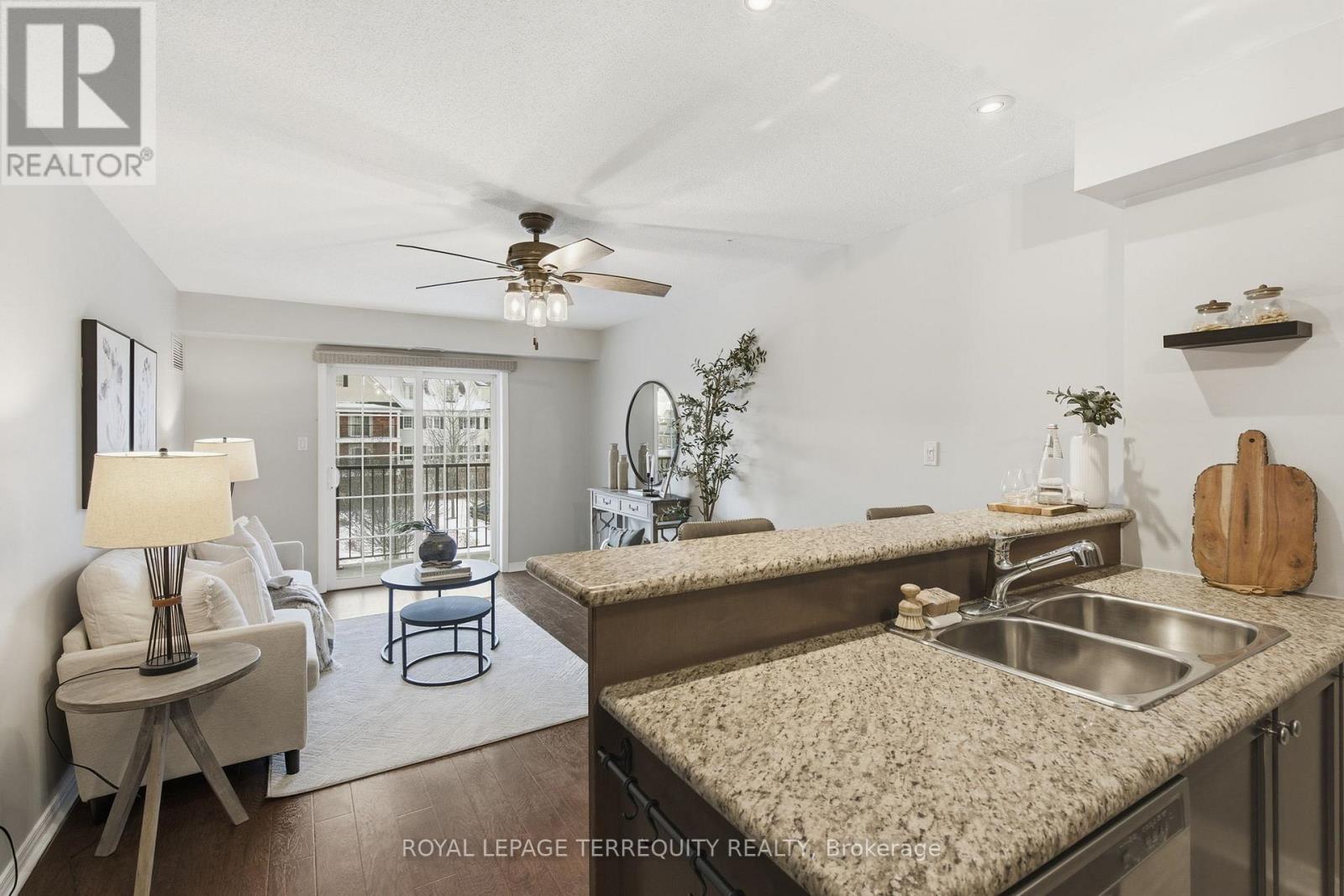 305 - 55 Shipway Avenue, Clarington, Ontario  L1B 0B6 - Photo 5 - E12717662